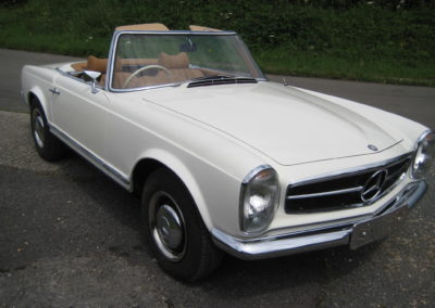 1969 Mercedes 280SL Pagoda Auto  This car is now sold
