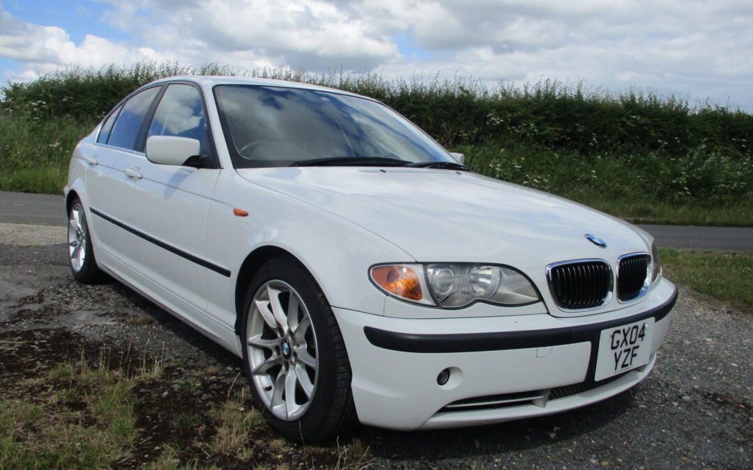 2004 BMW 330 E46 Saloon Automatic. 30200 Miles. £6000