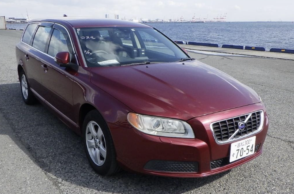2009 Volvo V70 2.5T SE LUX. 41700 Miles, Ruby Red Metallic. £7950. ULEZ EXEMPT. £325 RFL PER ANNUM. SOLD
