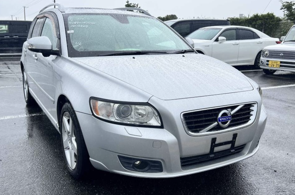 2010 Volvo V50 T5 4.5 Graded Exterior Car. Very Rare. ULEZ EXEMPT. 230 BHP 5 Cylinder Turbo. 53520 Miles. £6650.SOLD.