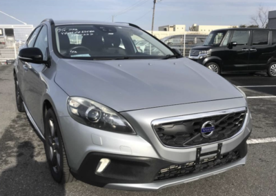 2014 Volvo V40 T5 Cross Country Automatic. 34320 Miles. Electric Silver with Charcoal Leather. Superb Spec Car. £11500. ULEZ EXEMPT. £325 RFL Per Annum.
