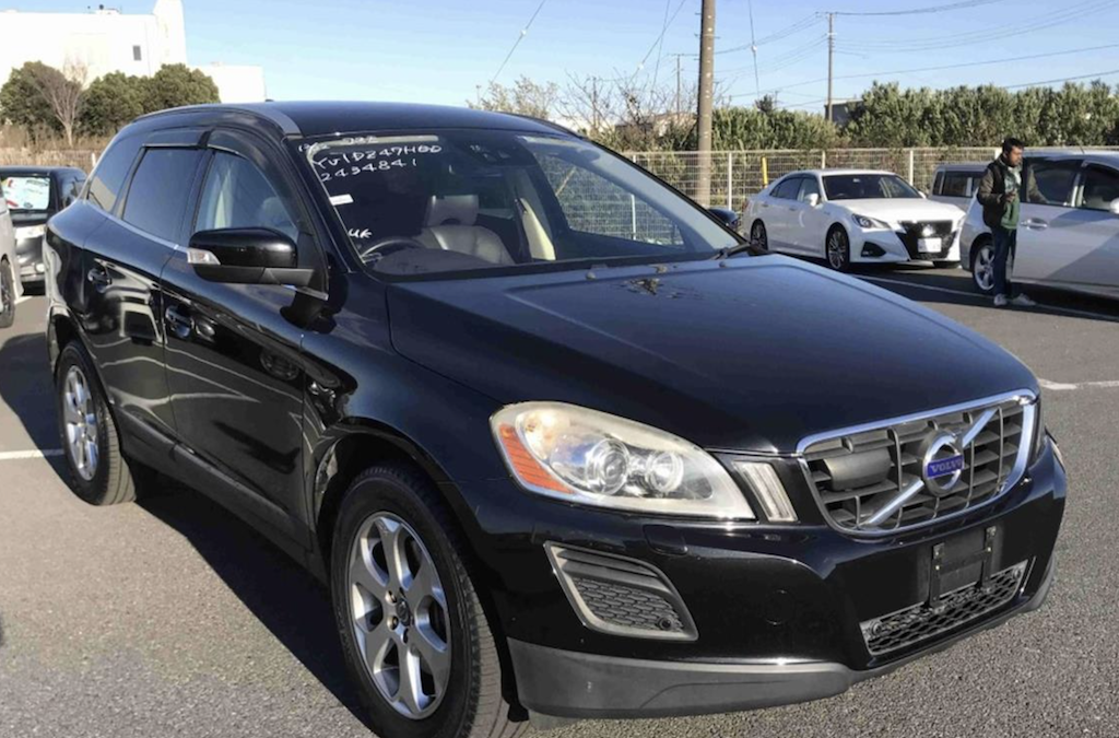 2013(09) Volvo XC60 2.0T5 SE LUX. 47630 Miles. ULEZ EXEMPT. £325 RFL Par Annum. Sapphire Black Metallic. £10950. SOLD