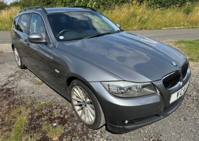 2009 BMW 325 2.5 ltr 6 cylinder Highline Touring Automatic. Space Grey Metallic with Saddle Brown Leather interior. 44350 miles. ULEZ EXEMPT. £345 RFL per annum. £7950.