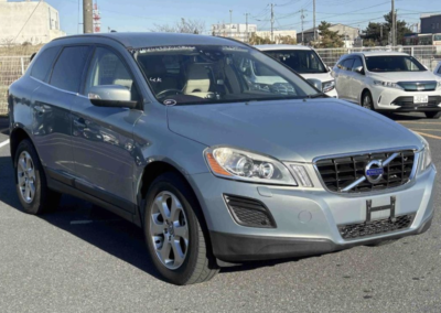 2010(12) Volvo XC60 2.0 T5 SE LUX. ULEZ EXEMPT. £345 RFL per Annum. Chameleon Blue Metallic. 43700 Miles. £8950.