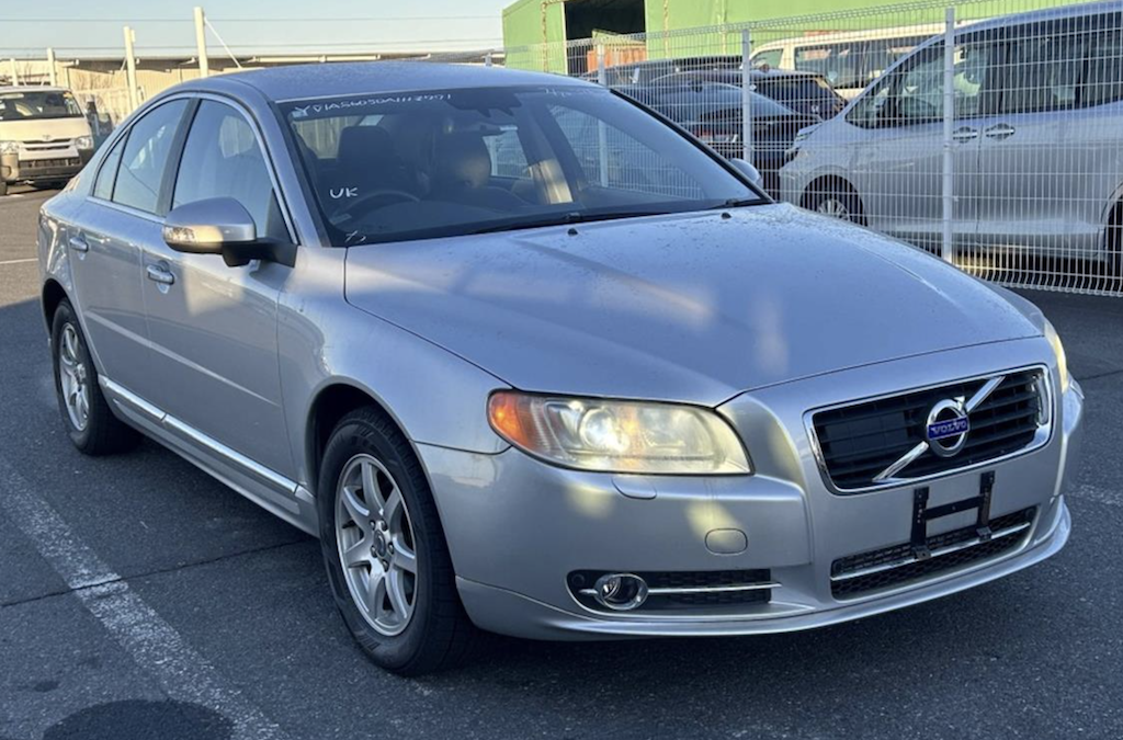 2010(02) Volvo S80 2.5T SE LUX. 5050 Miles From New !!  £8950. ULEZ EXEMPT. £345 Annual Road Tax.