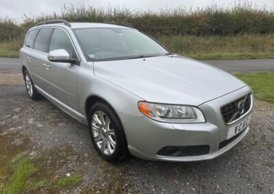 2010(June) Volvo V70 2.5T SE LUX. Automatic. ULEZ EXEMPT. 41800 Miles. £7950.