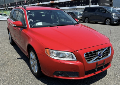 2010(August) Volvo V70 2.5T SE LUX Auto. 54805 Miles. ULEZ EXEMPT. Bright Red . £7650.