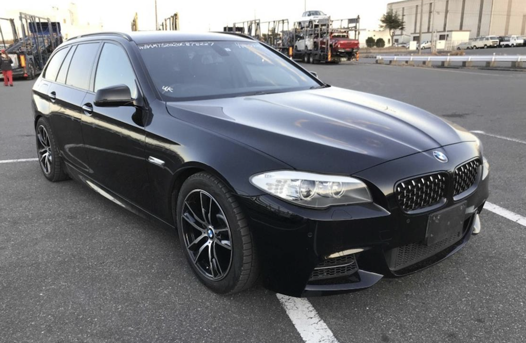 2011(September) BMW 523 M Sport Touring Automatic. ULEZ EXEMPT. £360 Road Tax per annum. 51130 Miles. £9750.