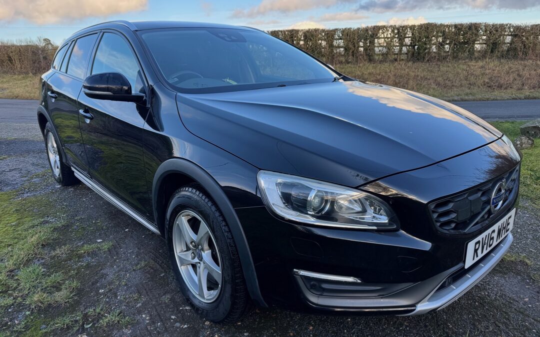 2016(March) Volvo V60 T5 Cross Country AWD Auto. 36100 Miles. ULEZ EXEMPT. £360 Road Tax per annum.SOLD