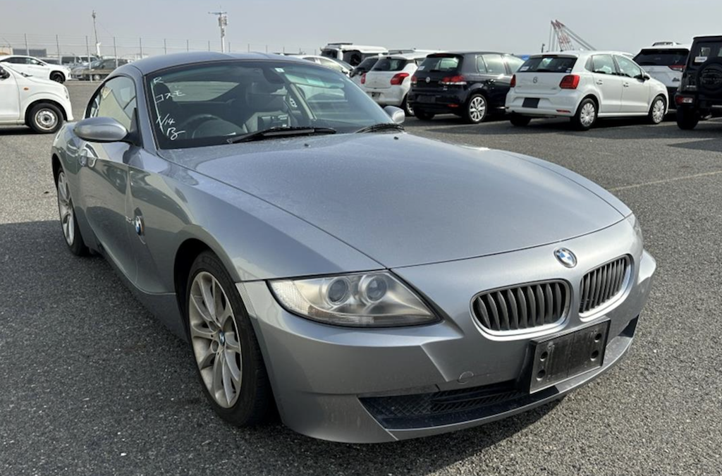 2007(05) BMW Z4 3.0Si Coupe Automatic. 36275Miles. 4.5 graded car. Now becoming very hard to find. £360 Road Tax per annum.£10950.  DEPOSIT TAKEN.